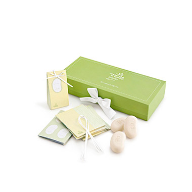 Imagem do Kit Presente Natura Mamãe e Bebê - 20 Minissabonetes + 20 Caixinhas + 20 Fitinhas + 20 Adesivos Kit Presente Natura Mamãe e Bebê - 20 Minissabonetes + 20 Caixinhas + 20 Fitinhas + 20 Adesivos